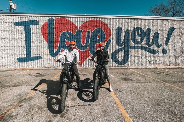 Downtown Dallas: 2-Hour Sightseeing & History E-Bike Tour