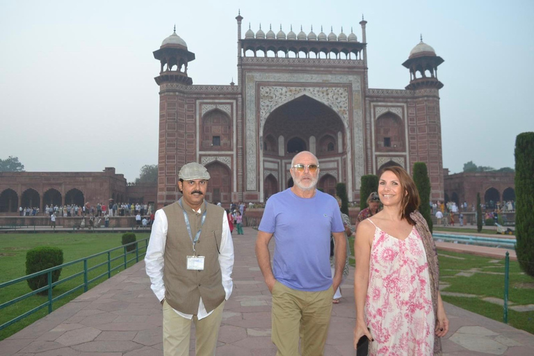 斋浦尔带司机和导游的私人城市之旅