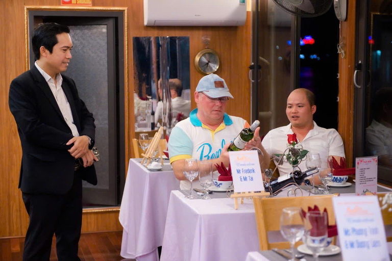Hue: Royal Dinner Cruise on Perfume River & Live CaHue Music Royal Dinner Cruise with Hotel Pickup