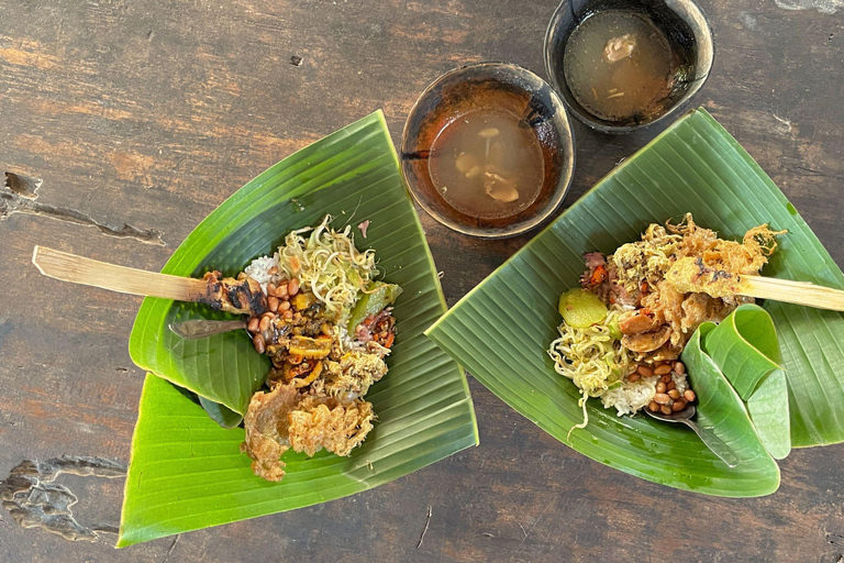 Ubud: Gianyar Night Market Food Tour with up to 17+ Tastings Tour with Transfer from Central Ubud