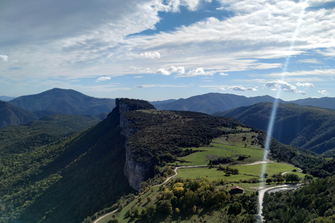 From Barcelona: Pre Pyrenees Hike & Rupit medieval From Barcelona: Collsacabra Cliffs Hike and Rupit Tour