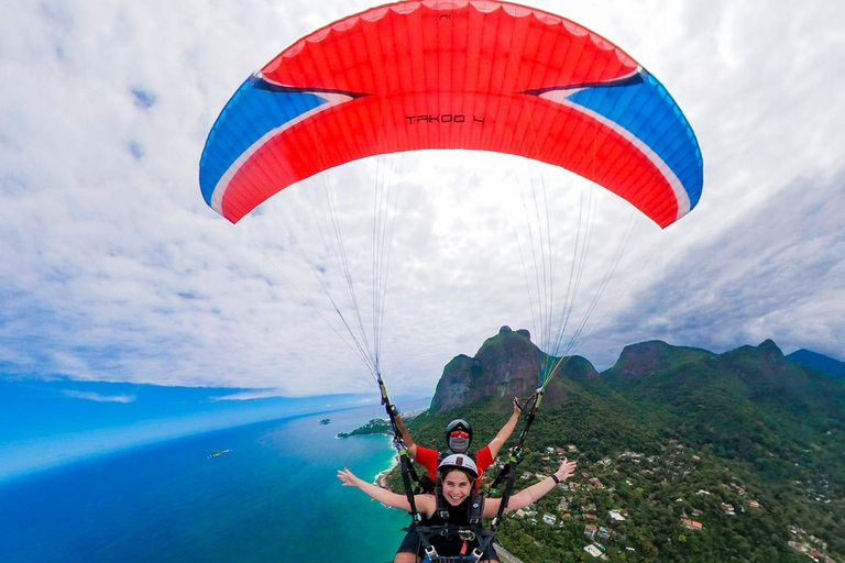 Rio de Janeiro: Paragliding with Hotel Transfers