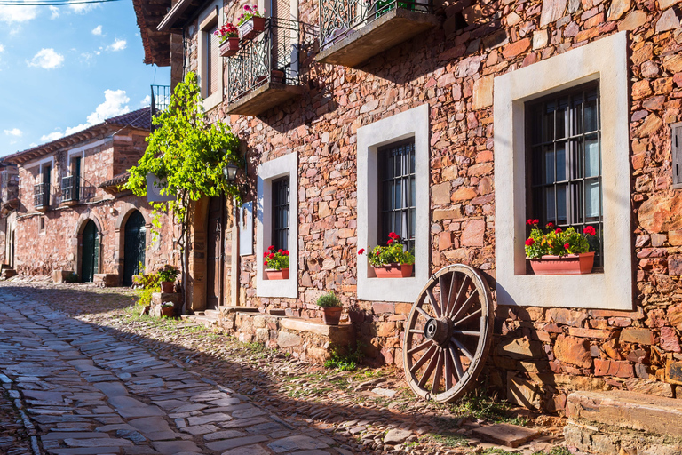 Day trip to León, Astorga, and Castrillo de los Polvazares Excursion to León, Astorga, and Castrillo de los Polvazares