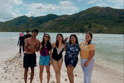 EL NIDO: Sharing/Joiner Island Hopping Tour B - Image 2