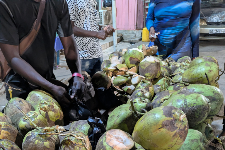 Cape Coast: Evening Castle Tour, Township Walk & Night Bites