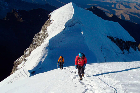 Ancash: Bergsteigen zum Berg Vallunaraju |2D-1N|