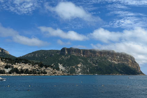 Z Marsylii do Cassis: podróż do serca calanques i tradycji.Marsylia - Cassis: opcja publiczna