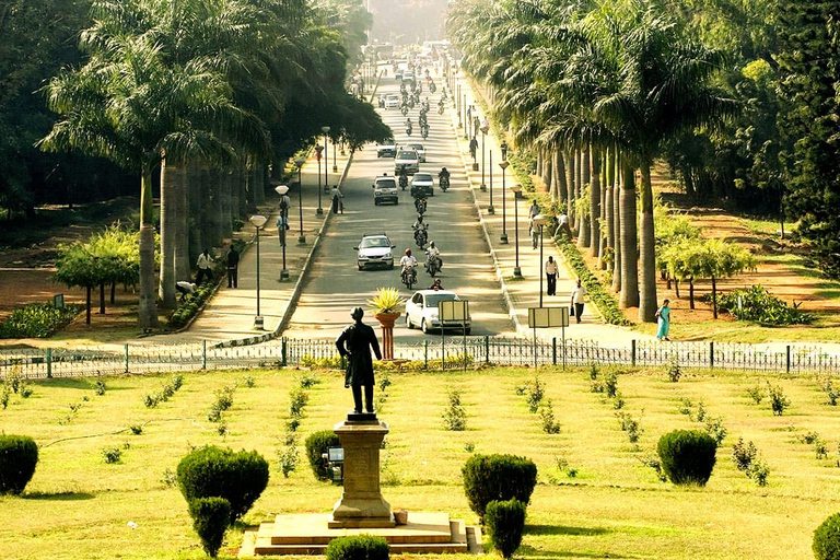 Bangalore: Private City Tour with Guide & Hotel Pickup