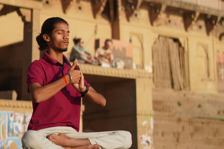 Delhi: 6-Day Golden Triangle Tour with Varanasi Tour without Hotels