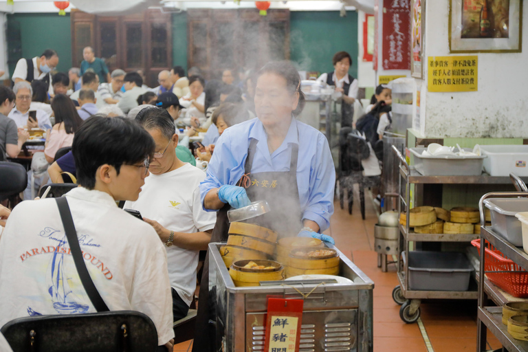 Hong Kong: tour gastronómico de sabores y tradiciones con tranvíaHong Kong: tour gastronómico privado de sabores y tradiciones - 4 horas
