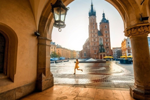 Wroclaw: Guided Tour to Wieliczka Salt Mine and Krakow