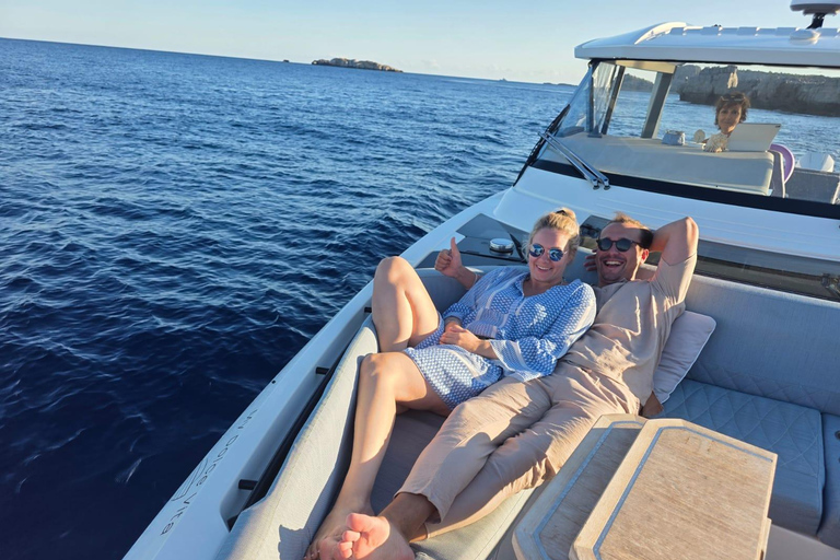 Rhodes: Private Yacht Cruise to Lindos with Meze & Drinks
