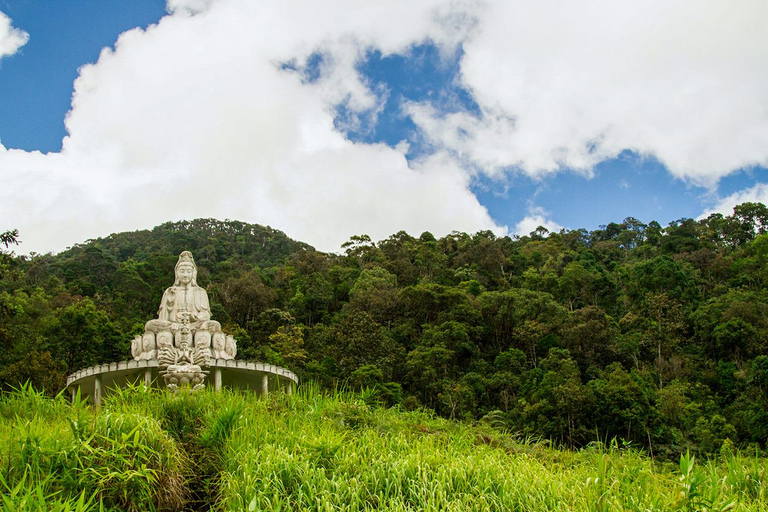 Från Da Nang: Vandring i nationalparken Bach MaGruppresa (max 15 personer/grupp)