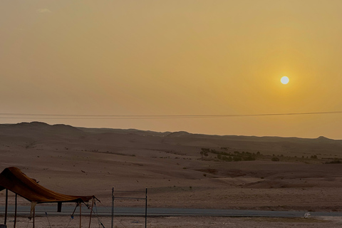 Marrakech:Esplora il deserto Agafay Camel&amp;Quad con cena&amp;spettacolo