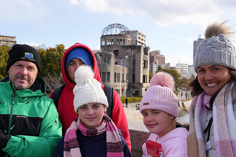 من أوساكا: رحلة يومية خاصة إلى هيروشيما بالقطار السريع