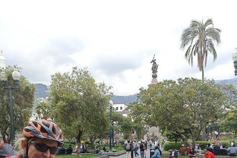 Quito: Private Full Day Tour with Flexible Destinations