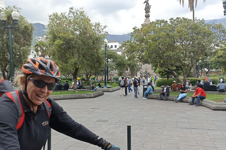 Quito: Private Full Day Tour with Flexible Destinations