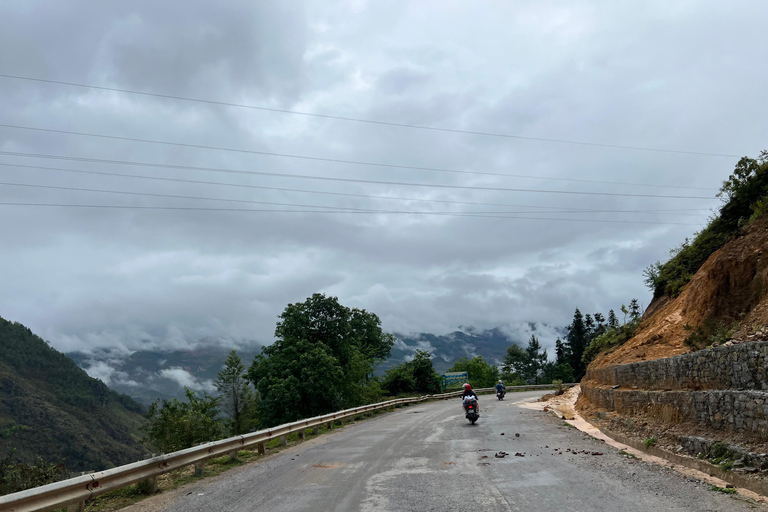 Desde Hanói: Recorrido en coche de 4 días por Ha Giang y vídeo editado