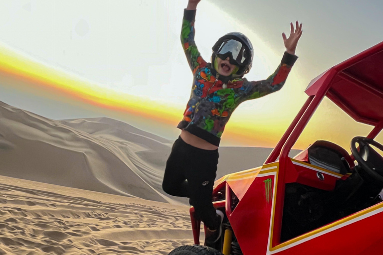 Ica/Huacachina: Buggy 4x4 en las dunas al atardecer + sandsled