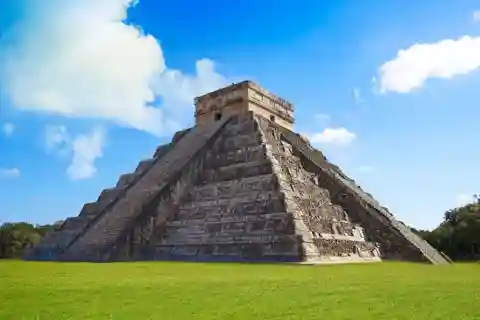 Chichen Itza without Admission, Lunch, Cenote & Valladolid