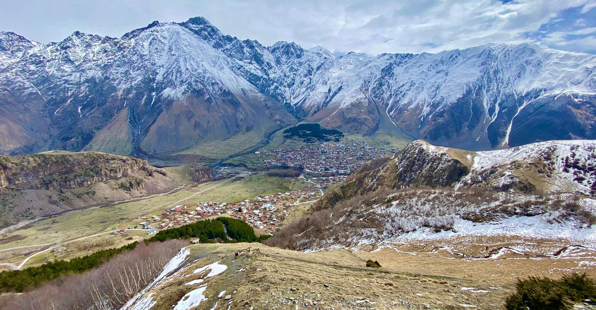 2 days private trip Stepantsminda, Kazbegi Mountains & Sno - Housity