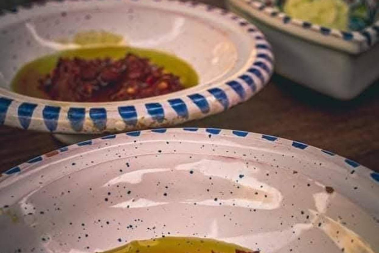 Immersione berbera a Zriba Ollya e degustazione di sapori localiImmersione berbera a Zriba Ollya e assaggio dei sapori locali