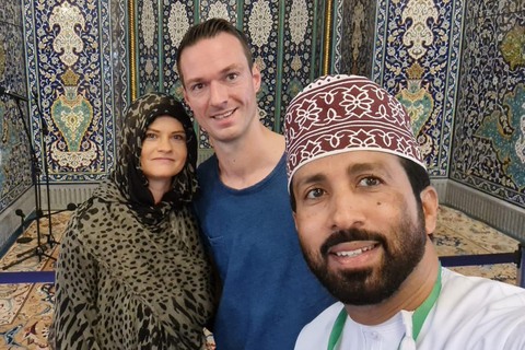 Muscat 3-Hour City Tour: Visit Mosque, Opera & Mutrah Souq