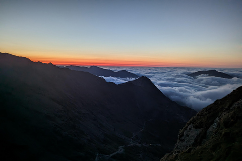 Llanberis: Snowdon/Yr Wyddfa bergwandeling bij zonsopgangLlanberis: Snowdon/Yr Wyddfa-bergwandeling bij zonsopgang