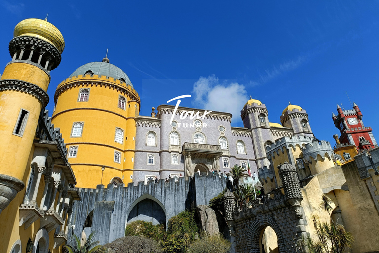 Lisbon: Sintra, Pena, Regaleira, Cabo da Roca & Cascais Private Tour – Personalized Comfort in an Exclusive Settings