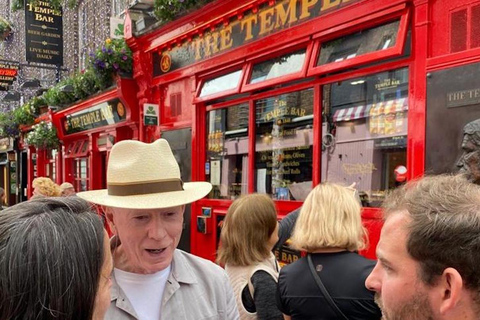 Dublin: wycieczka piesza w małej grupie obejmuje Temple BarDublin: Wycieczka piesza w małej grupie obejmuje dzielnicę Temple Bar