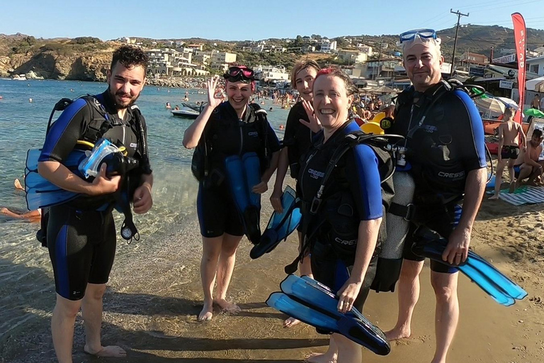 Heraklion: Lección de buceo para principiantes con instructor PADIInmersión para principiantes en la bahía de Agia pelagia - Sin traslado