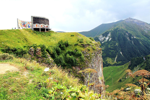 Tbilisi: Kazbegi Day Tour with Honey Tasting & Monasteries