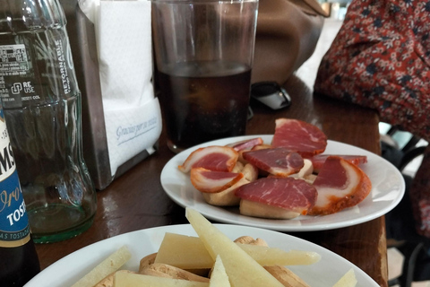 Chef-led Seville tapas tour /Authentic dishes & local wines