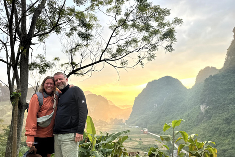 Cao Bang: Ban Gioc Waterfall Day Tour by Motorbike or Car Full-Day Car Tour with a Local Guide