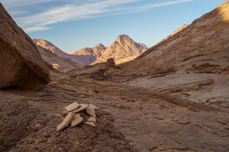 Hurghada Qattar Mountain Adventure: 4WD & Stargazing Hurghada: Gattar Mountain,Off-Road & lunch