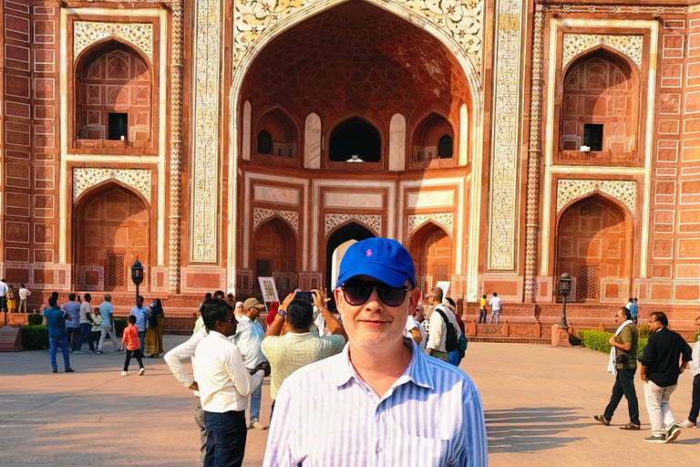 Agra : excursion au Taj Mahal, au fort d’Agra et au Baby TajVisite privative avec voiture, chauffeur, guide et frais d'entrée