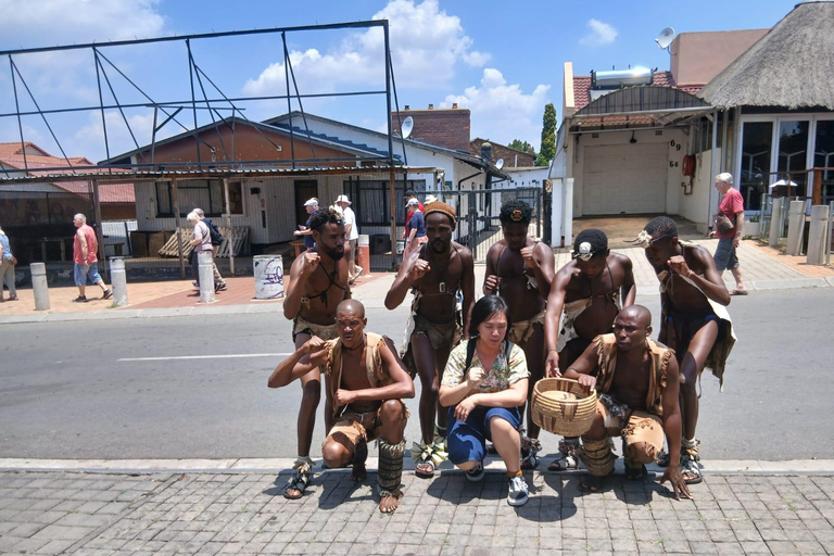 Johannesburg: Soweto and City Tour with Mandela House