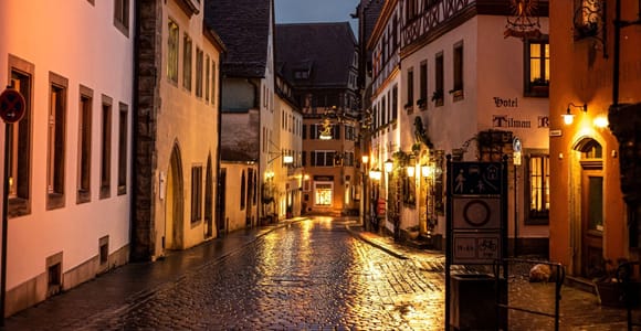 Munich: Rothenburg Christmas & Romantic Road by Mercedes