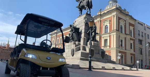 Krakow: Old Town & Wawel City Sightseeing Tour by Golf Cart