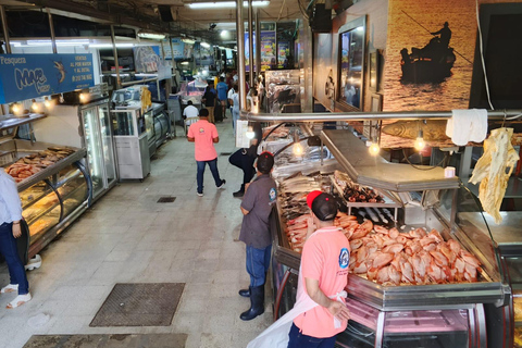 Medellín: Cultural Tour with Lunch and Commune 13