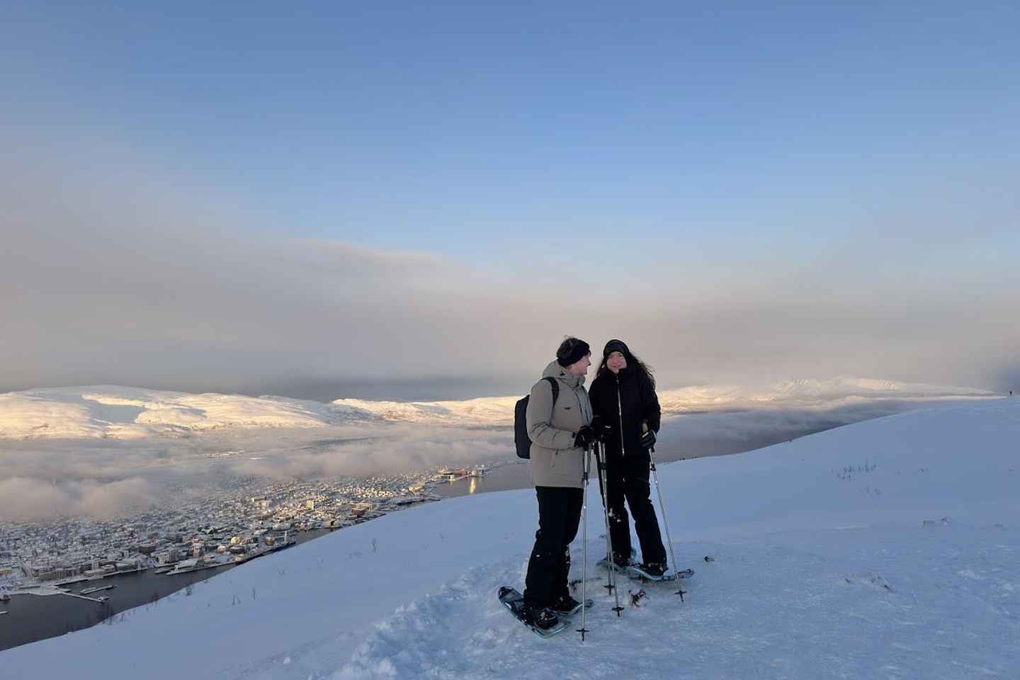 Troms: Guided Snowshoe Hike to Flya Viewpoint with Photos - Tromsø: Guided Snowshoe Hike to Fløya Viewpoint with Photos