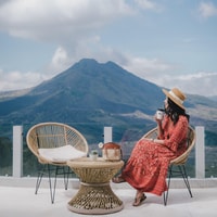 Batur, sources chaudes, chute d'eau de Taman Sari et Tirta Empul - Hizvo