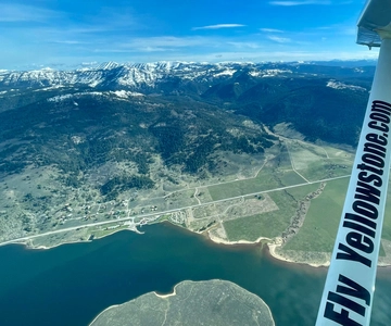 West Yellowstone: 1 Stunde Lufttour Die Dreiergruppe