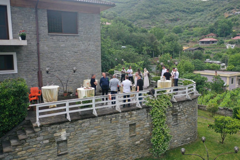 Berat 4x4 hors route et dégustation de vin dans les vignobles