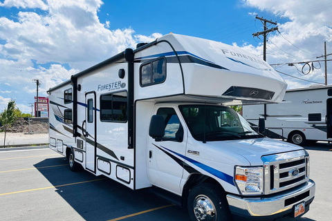 Excursão de luxo em autocaravana para perseguir a Aurora Tour em pequenos grupos e em particular