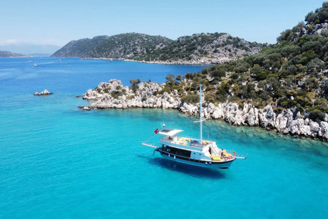 Kaş: Kekova Blue Cruise with Sunken City and 5 Swim Stops