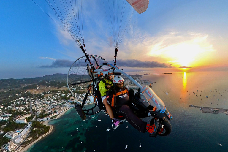 Paseo en Parapente a motor en Ibiza