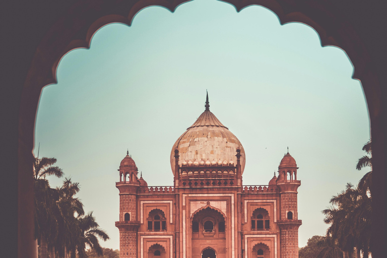 Jaipur: Private Transfer to Agra with Fatehpur Sikri
