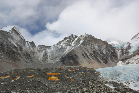 Trekking del Campo Base dell&#039;Everest con pernottamento - 15 giorniTrekking del Campo Base dell&#039;Everest con pernottamento