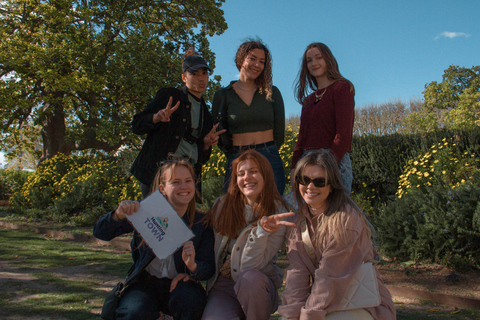 Aix-en-Provence: Urban escape game with a dedicated Game Master Perfect for bachelorette parties (8 to 20 people) with a dedicated Game Master